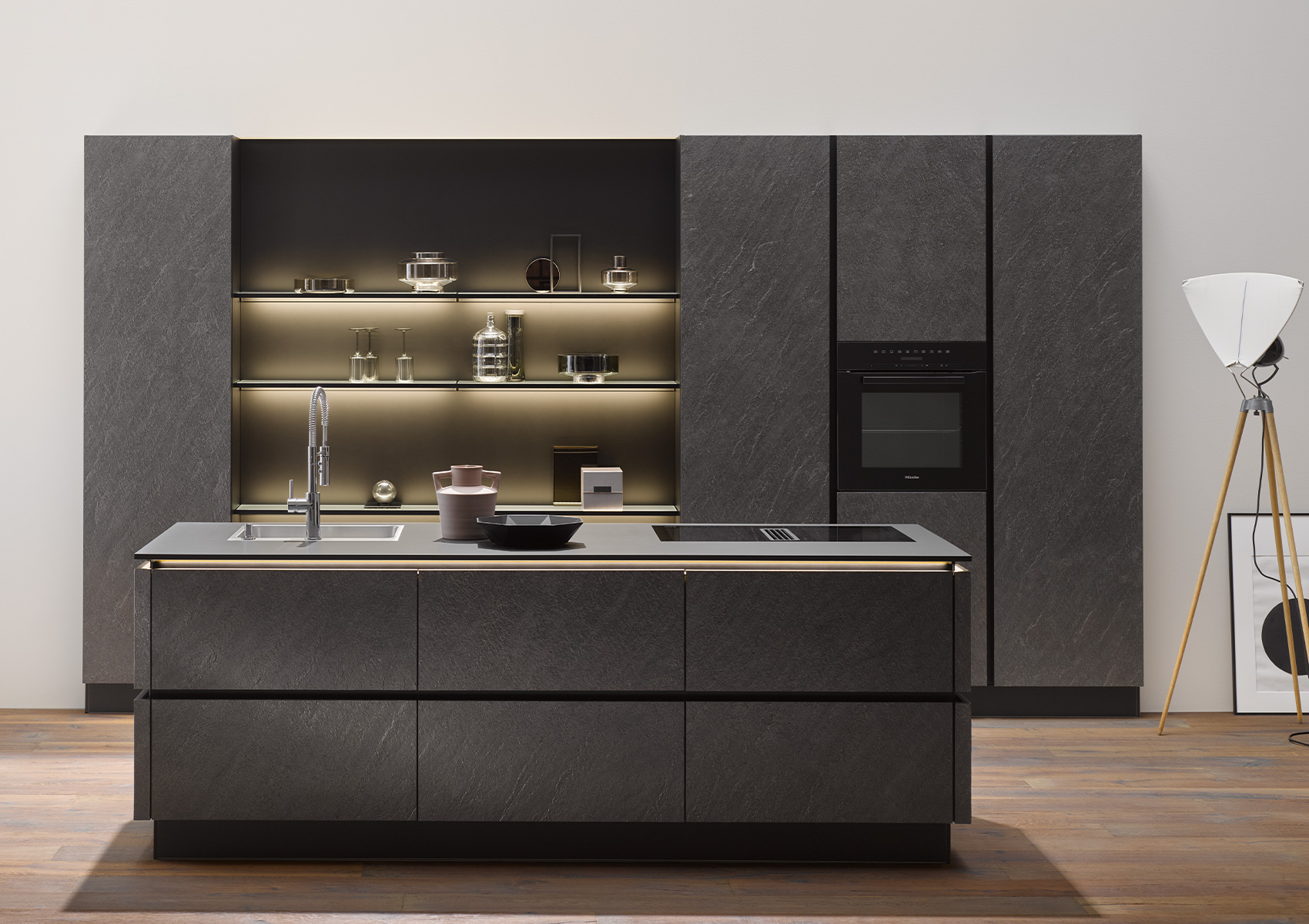 AV 7030-GL Black-star